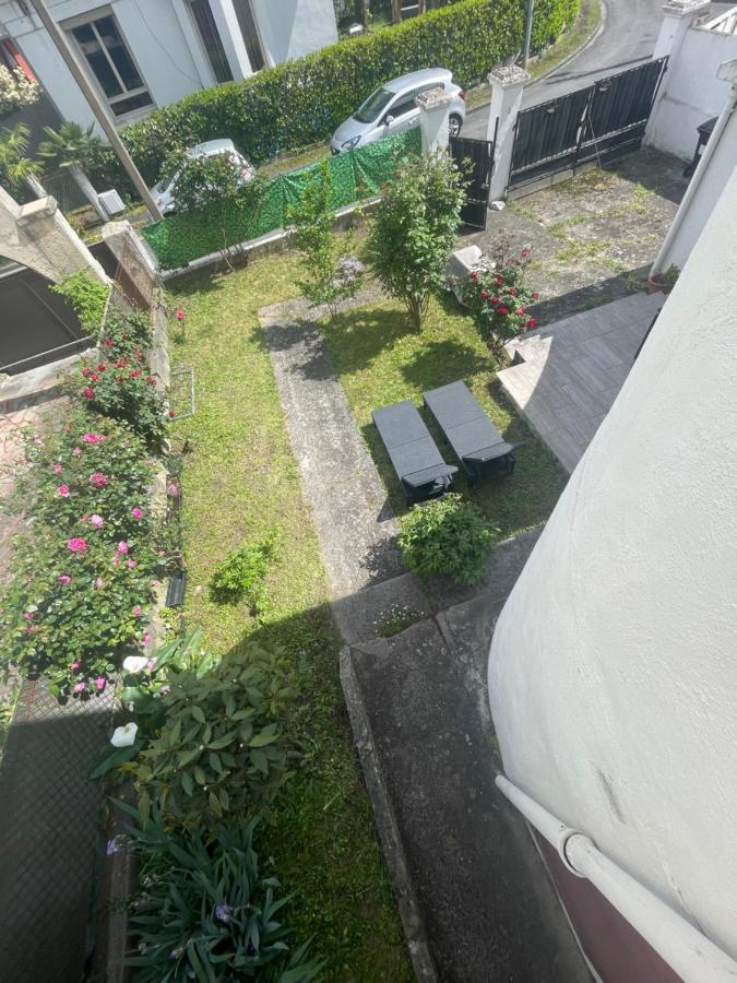 Studio 35M2 Terrasse Et Jardin Quartier Calme Au Centre Ville De Lourdes Ngoại thất bức ảnh
